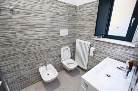 ...Ecche Se Dorme Bed & Breakfast Castelvecchio Subequo Exterior photo